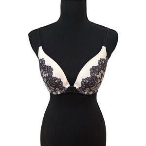 Victoria’s Secret Dream Angel Perfect Coverage Bra in Black and Cream